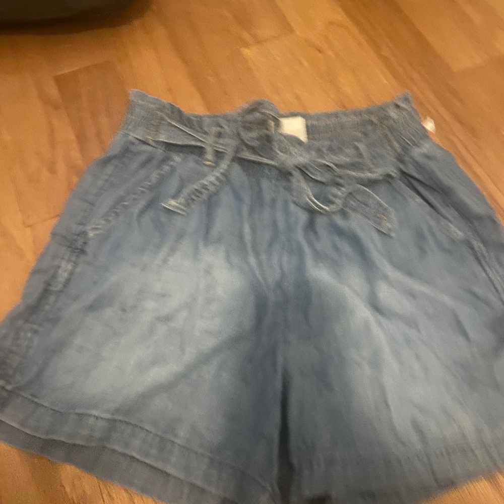 Tie waist band Knox rose shorts size medium